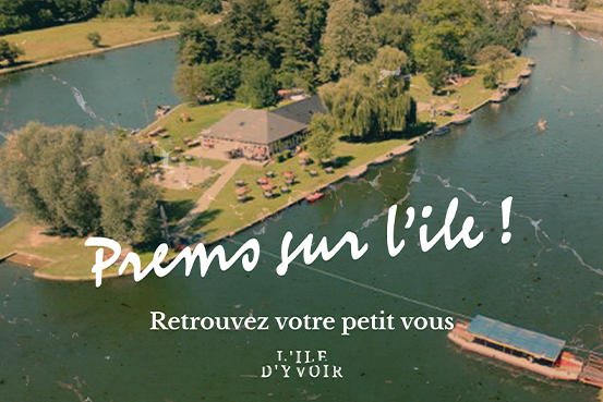 <span>Reconnect with your inner child</span><i>→</i>